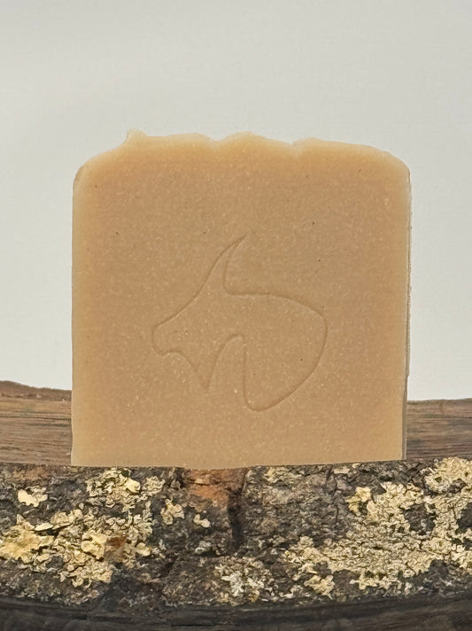 Rosemary (Essential Oil): Anti-fungal, Anti-bacterial, Anti-inflammatory, Crisp, Herbal Scent.