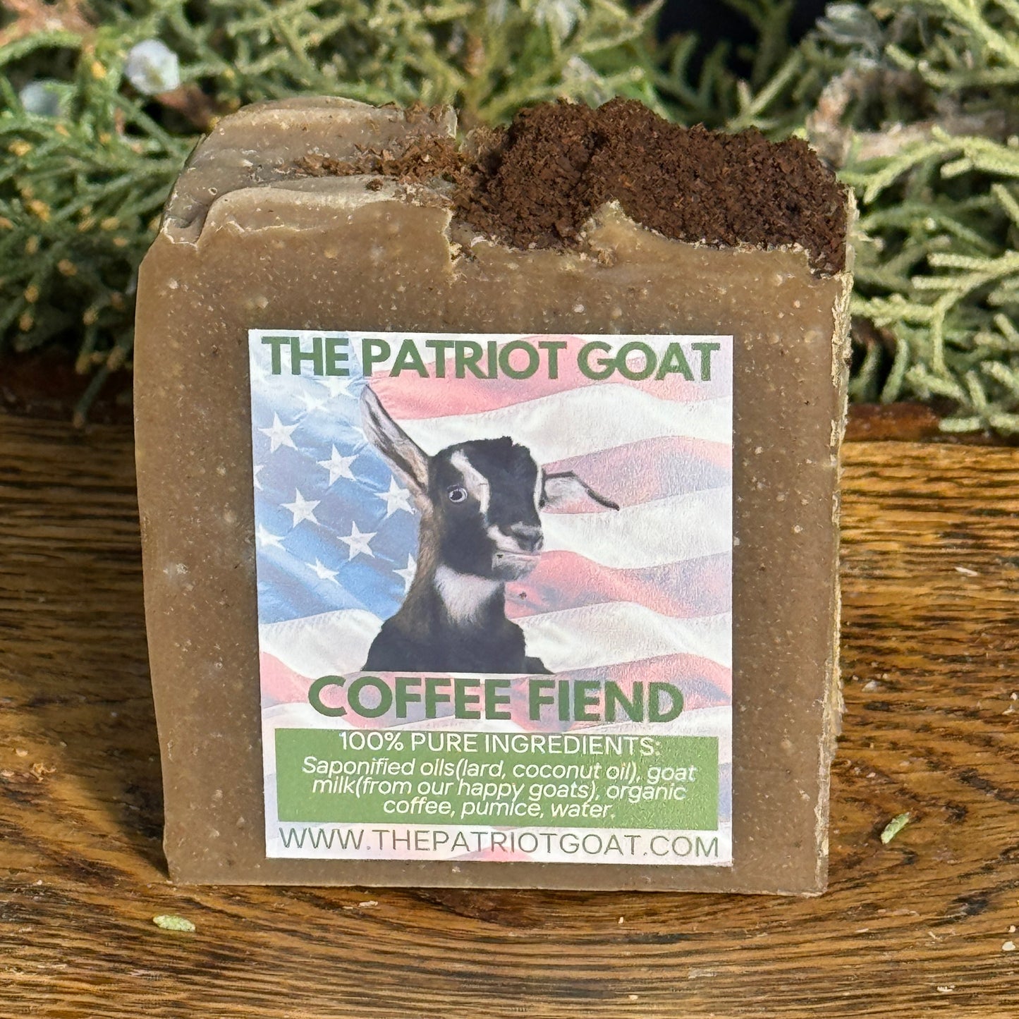 Coffee Fiend: Exfoliating, neutralizes odors so perfect in the kitchen, energizing scent, anti-oxidant.