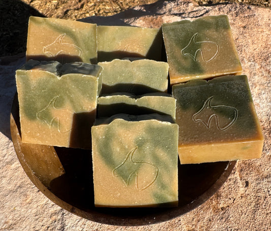 Spirulina Turmeric Tallow: Nutrient dense, deeply purifying, anti-inflammatory, anti-oxidant